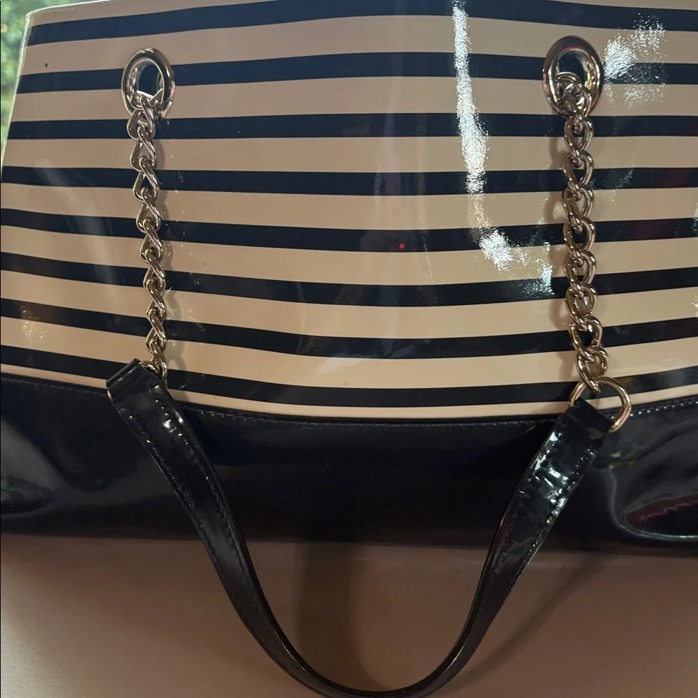 Kate Spade Black and White Striped Tote/ with wallet
